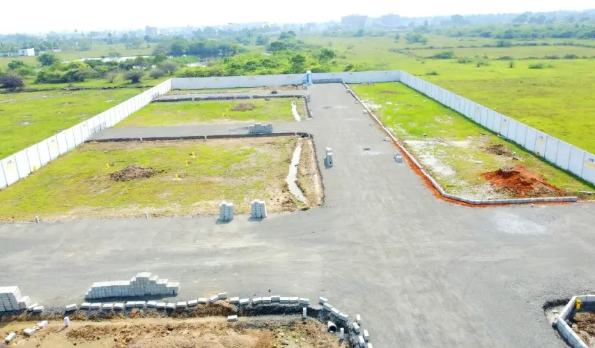 plots-for-sale-in-nedungundram-akb-golden-gate-2