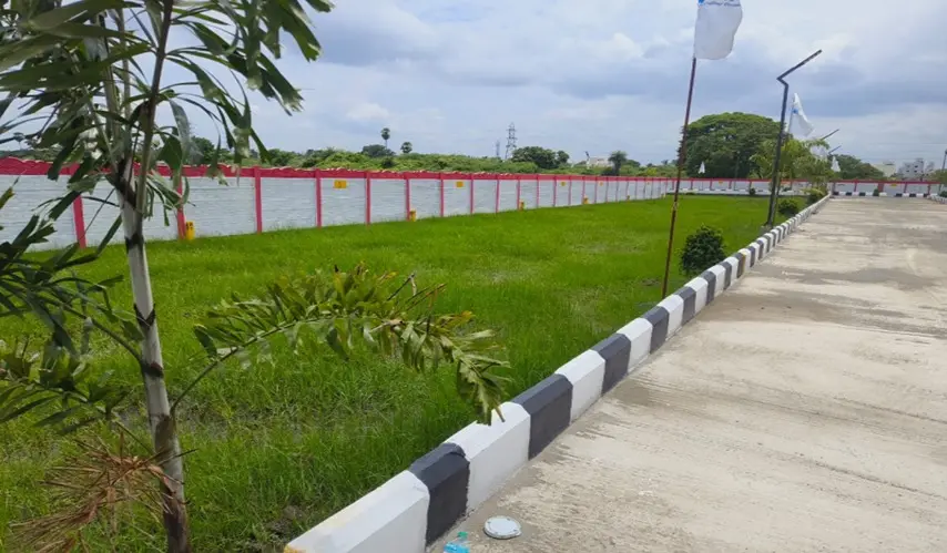 plots-for-sale-in-thalambur-avm-garden-2